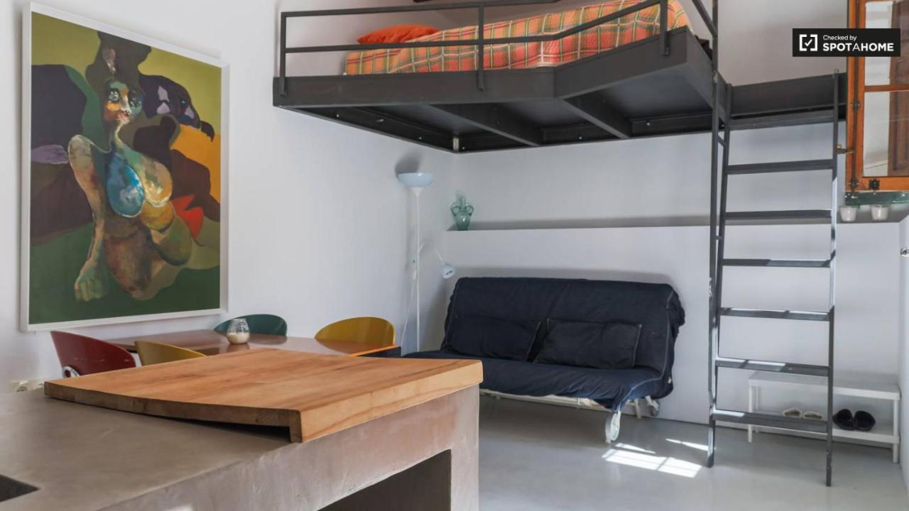Casita Artista En Bello Edificio Barrio Ruzafa Valencia Exterior photo